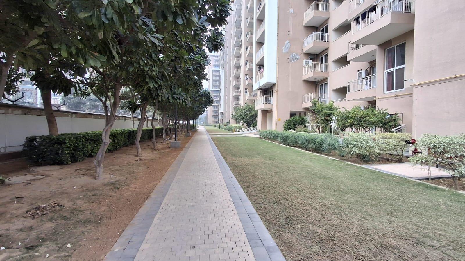 Emaar Palm Gardens - Image 16