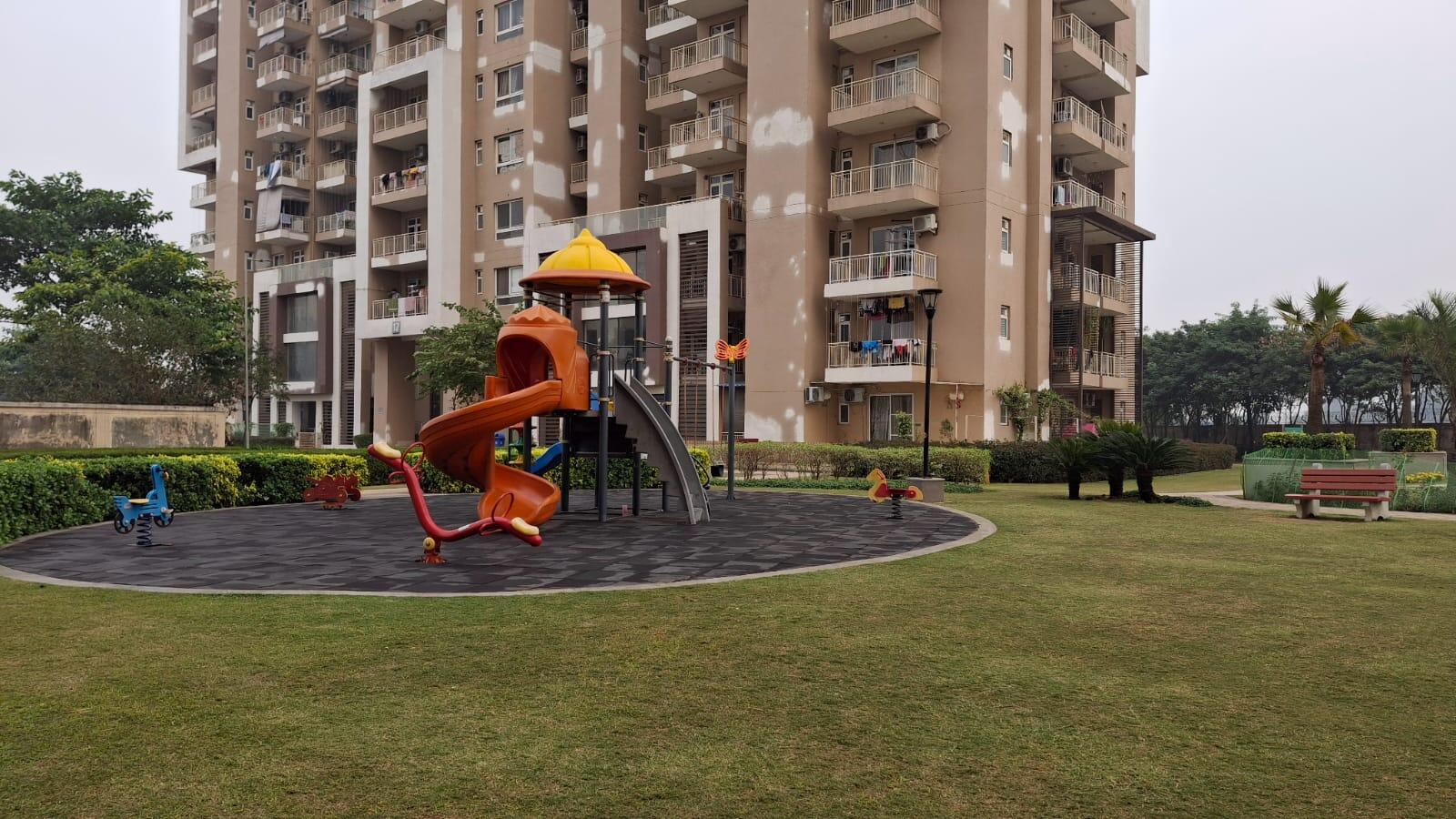 Emaar Palm Gardens - Image 21